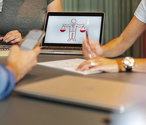 Die Studierenden lernen wie sie ihr Unternehmen verantwortungsbewusst führen.   