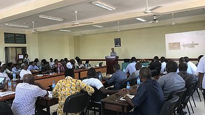 FFHS verstärkt internationale Forschungstätigkeit