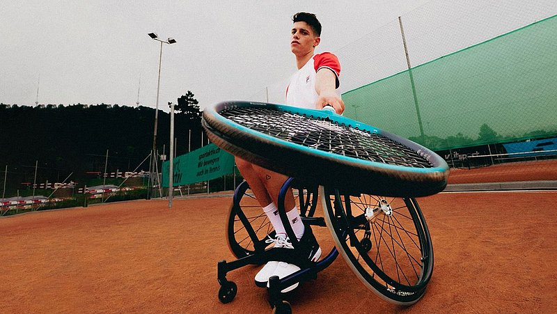 Giuliano Carnovali spielt leistungsmässig Tennis. Sein Ziel: die Paralympics.