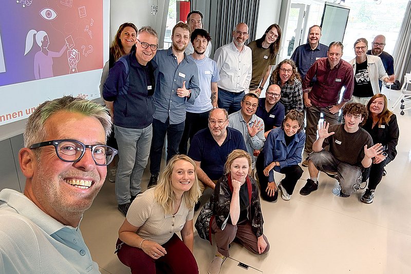 24 Vertreterinnen und Vertreter von verschiedenen Hochschulen, darunter auch von der ETH und der Universität Zürich, nahmen am Vernetzungstreffen teil.