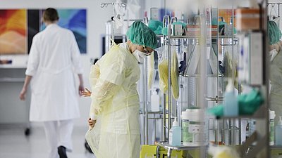 FFHS erleichtert Pflegefachkräften ihren Start ins neue Studium