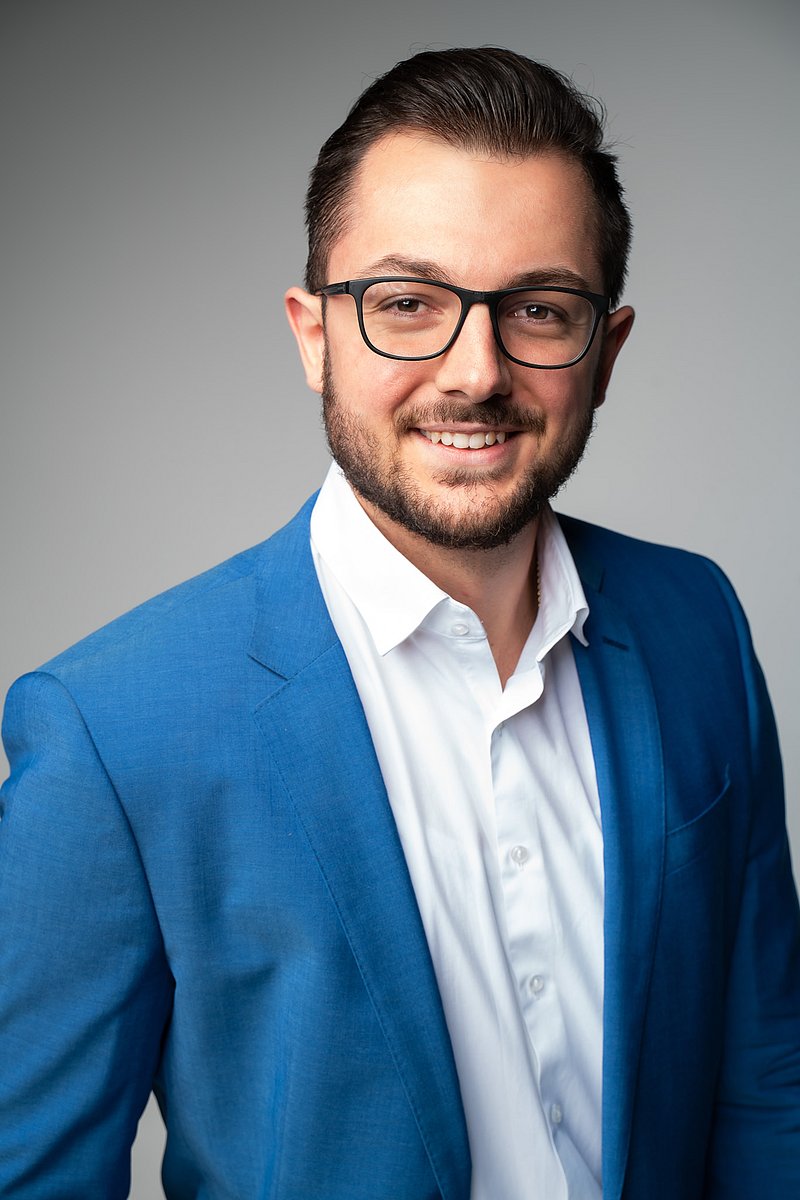 Porträtfoto Valon Ibraimi