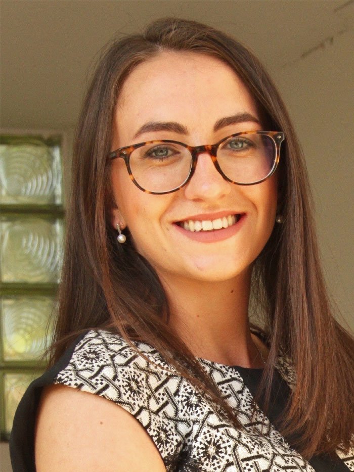 Flora Farago Porträtbild Flora Farago