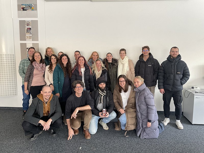 Studierende beim Besuch der Emmi-Grossmolkerei in Suhr