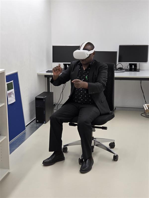 Selbstverständlich war der Besuch der FFHS-Labore mitsamt VR-Testings Teil des Programms.